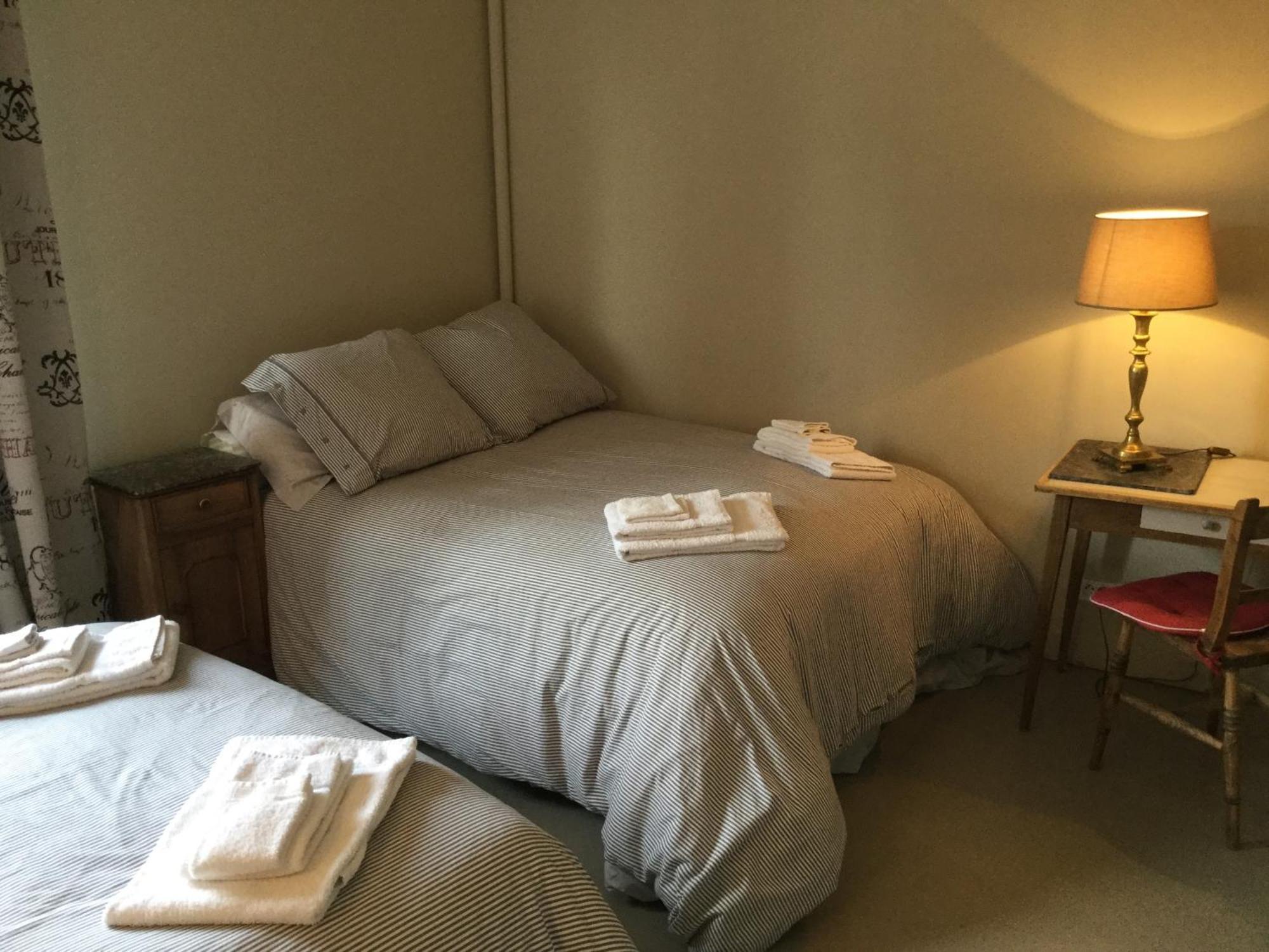 Le Logis Alexandra Bnb La Trimouille Luaran gambar