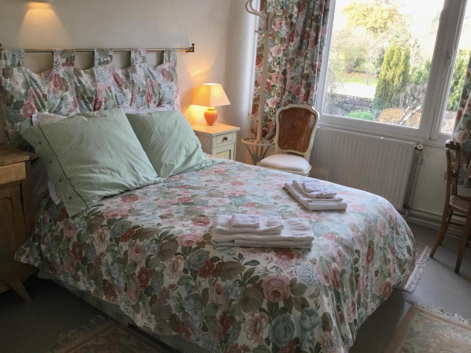 Le Logis Alexandra Bnb La Trimouille Luaran gambar
