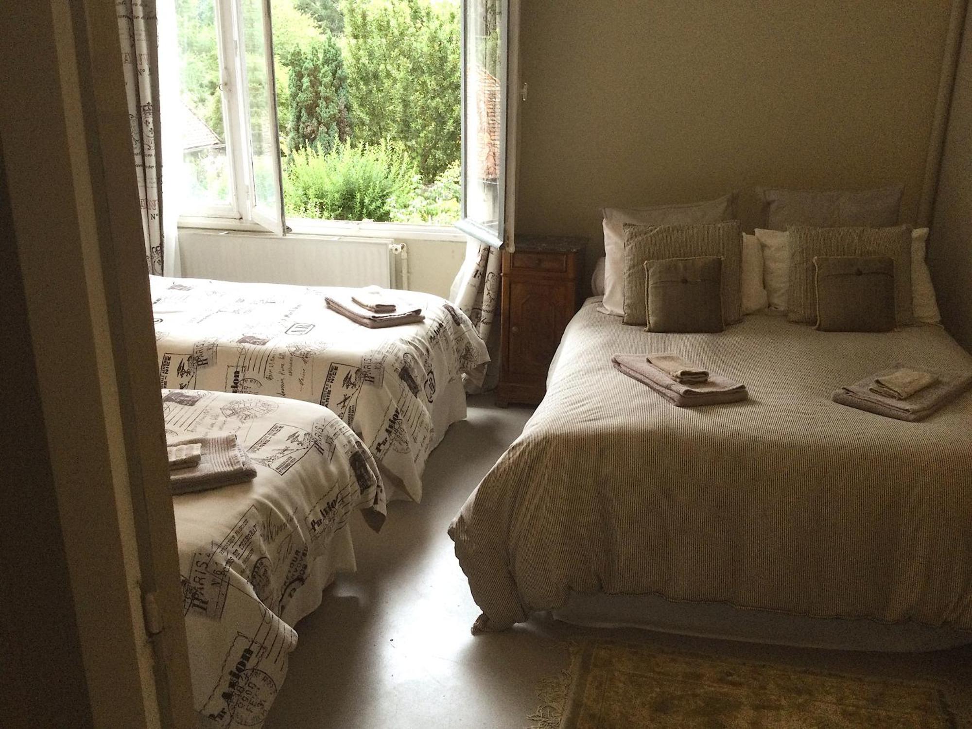 Le Logis Alexandra Bnb La Trimouille Luaran gambar
